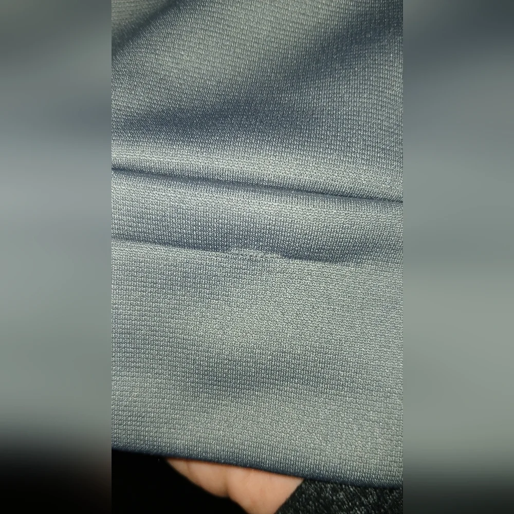 Under Armour Hoodie Men's Medium Athleisere Casual Wear - Picture 4 of 4